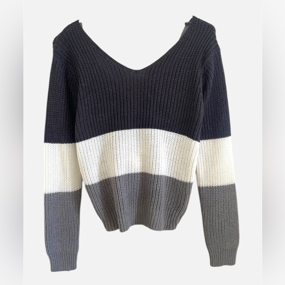Poof apparel color block neutral preppy V-Neck Sweater Black, White, Gray S